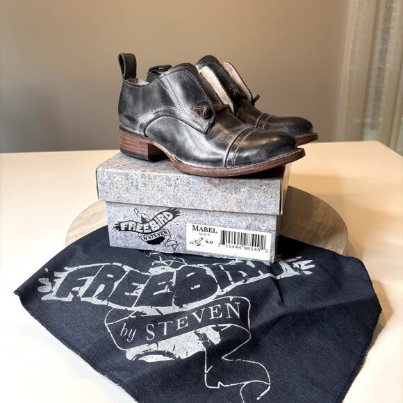 New in Box Freebird by Steven Mabel Black Leather Ankle Booties Women’s Size 6 - Picture 1 of 12